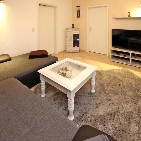 Amazing In Waren Mritz With Kitchen * Warenshof
